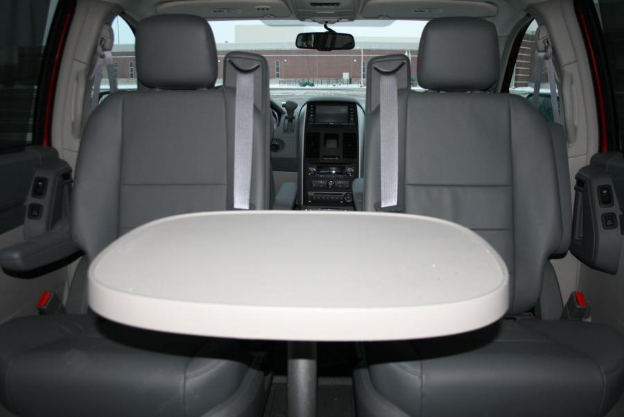  Dodge Grand Caravan SXT 2008 года  (фото 18 из 67)
